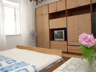Apartment Drage *